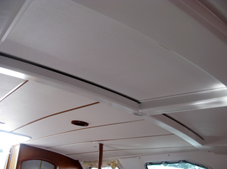 Beneteau_393_Cabin_Ceiling3