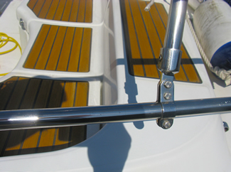 Beneteau_393_Bimini_Frame